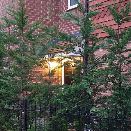 M&B Haven - Sittingbourne Apartment Екстериор снимка