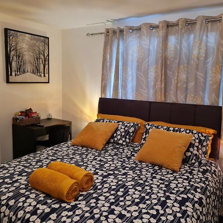 M&B Haven - Sittingbourne Apartment Екстериор снимка
