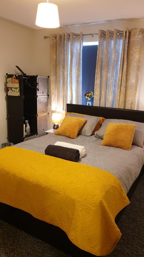 M&B Haven - Sittingbourne Apartment Екстериор снимка