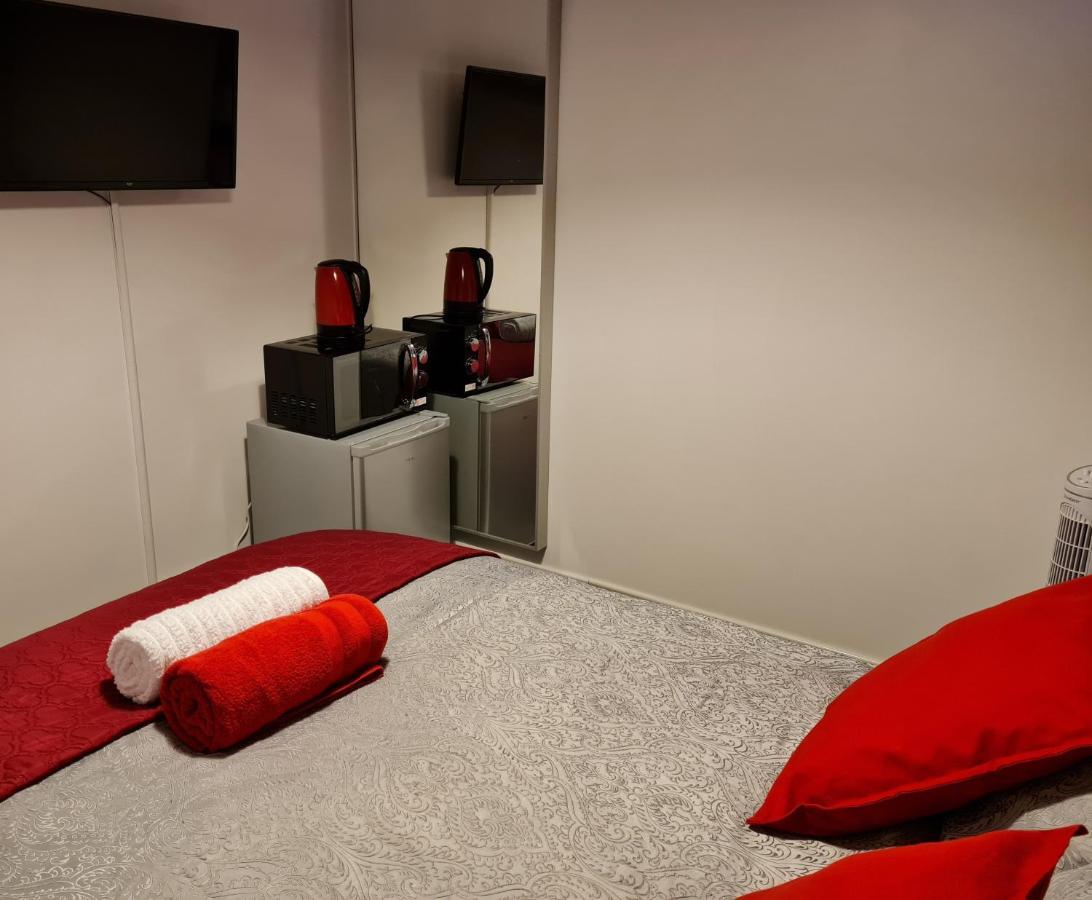 M&B Haven - Sittingbourne Apartment Екстериор снимка