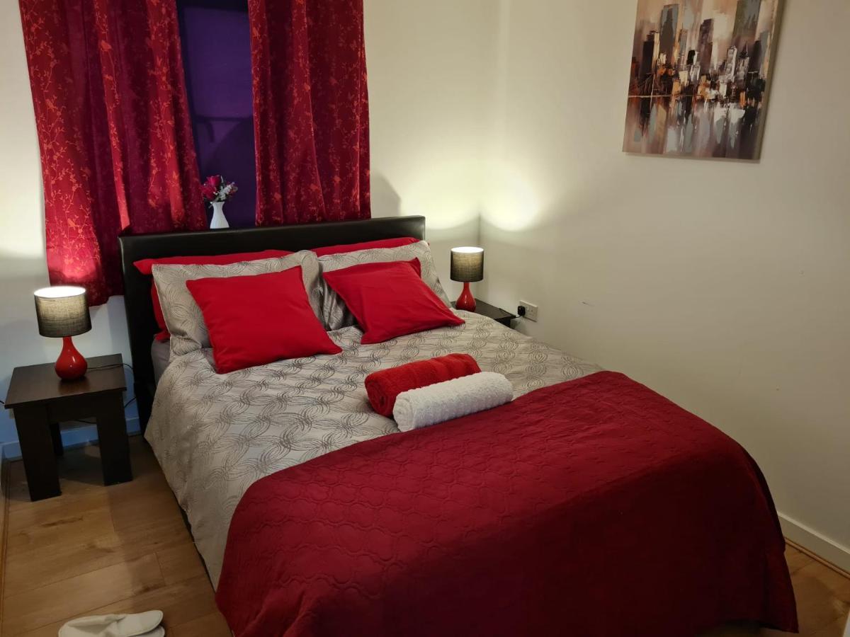 M&B Haven - Sittingbourne Apartment Екстериор снимка