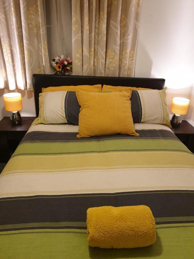 M&B Haven - Sittingbourne Apartment Екстериор снимка